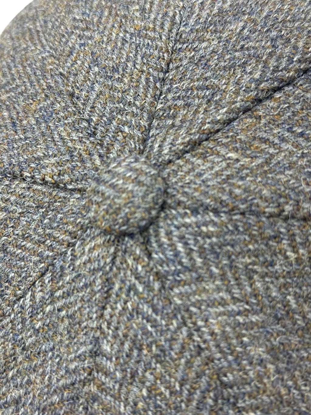 Modello Cork ottopezzi in tessuto lana shetland spinato grigio mélange