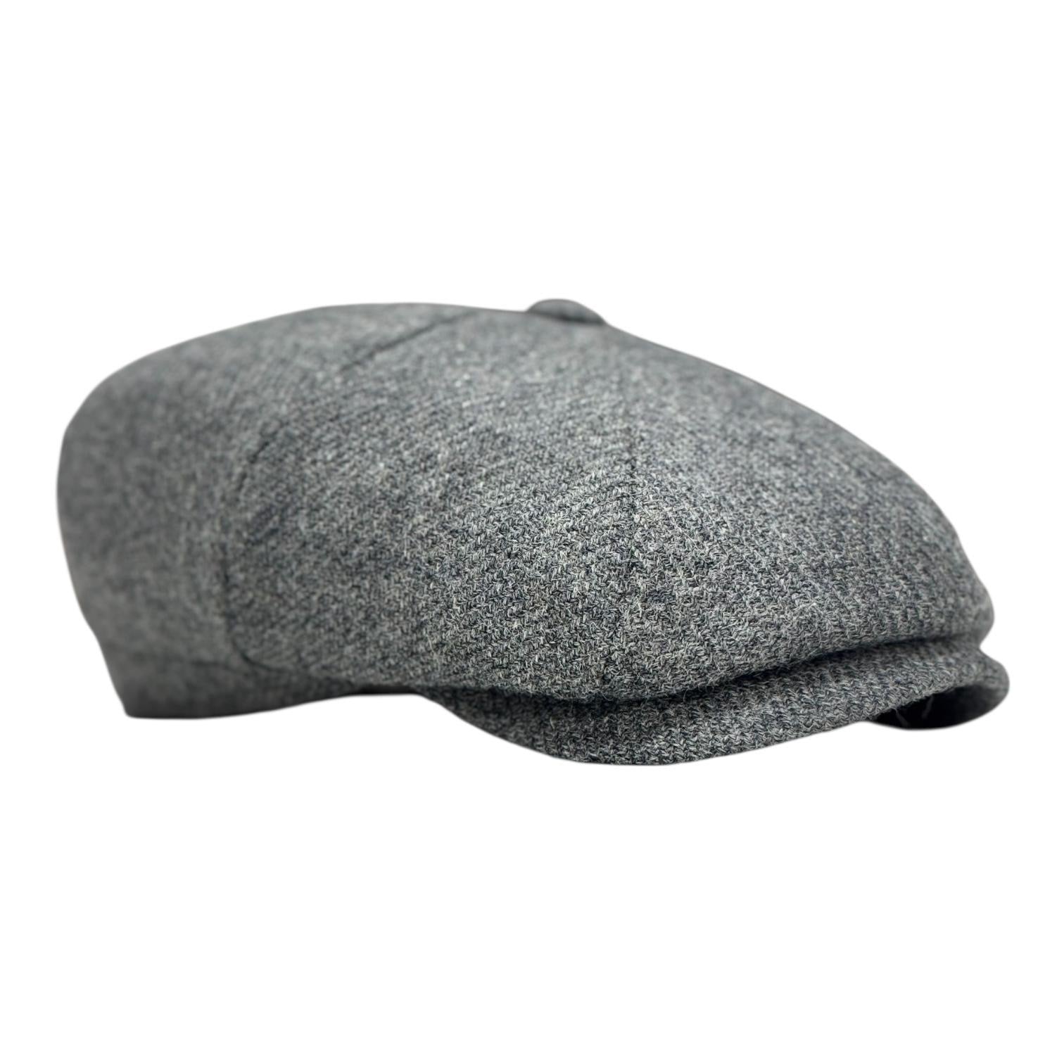 Modello Dublino in tessuto shetland rigato colore grigio