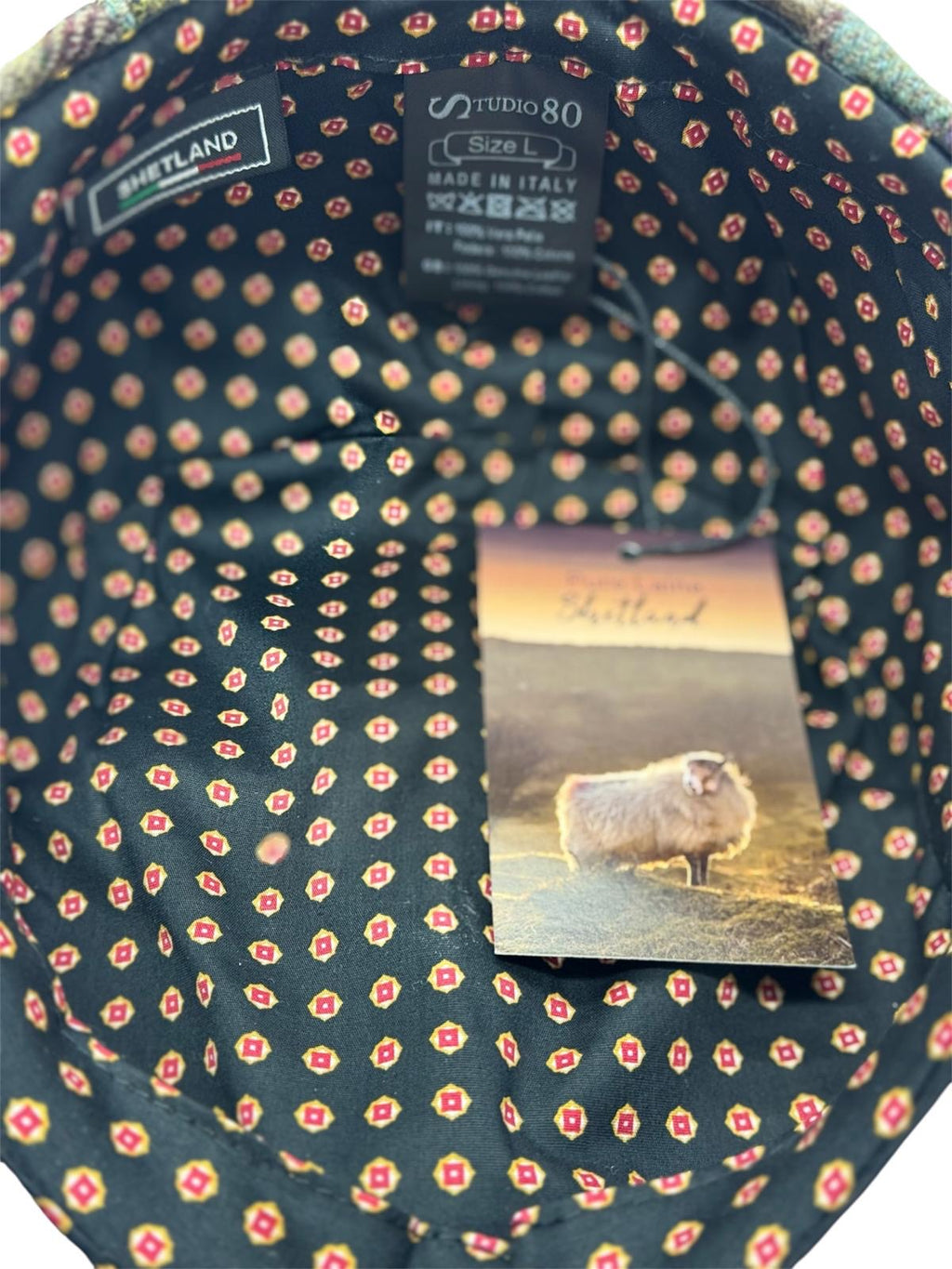 Modello Liverpool in patchwork lane shetland e vera pelle con tonalità autunnali beige e marrone