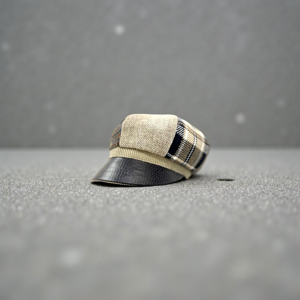 Modello Bombón composto da otto spicchi monocromatici in tessuti pregiati in  colori autunnali, shetland, merinos e velluto