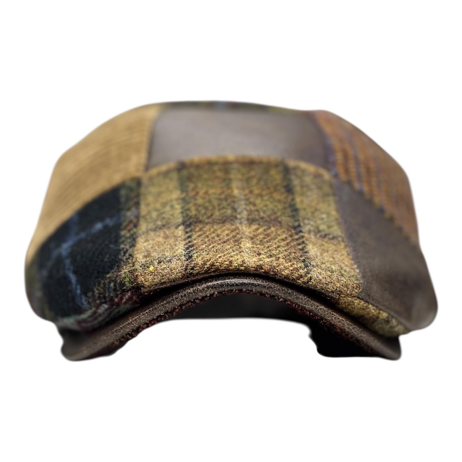 Modello Polo London con fascetta in tessuto patchwork lane shetland e vera pelle