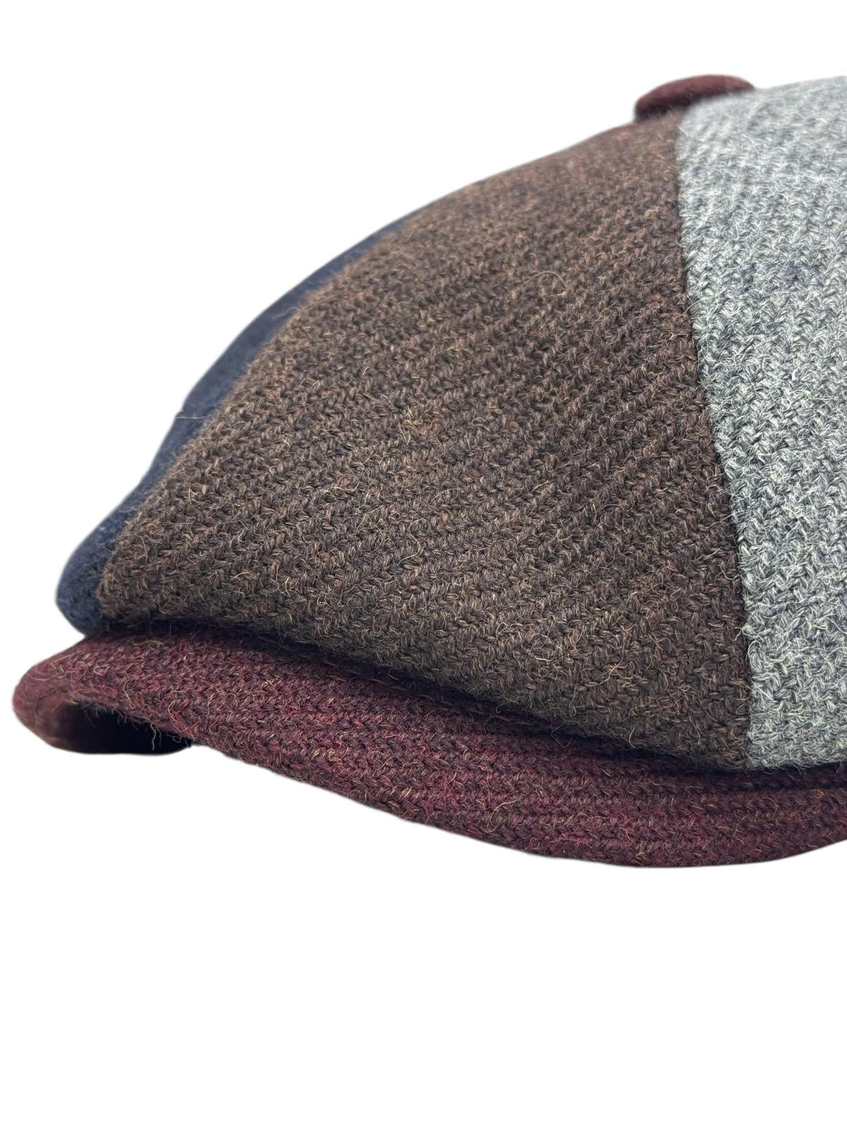 Modello Dublino ottopezzi con fascetta in tessuto shetland rigato patchwork con quattro tonalità ben combinate
