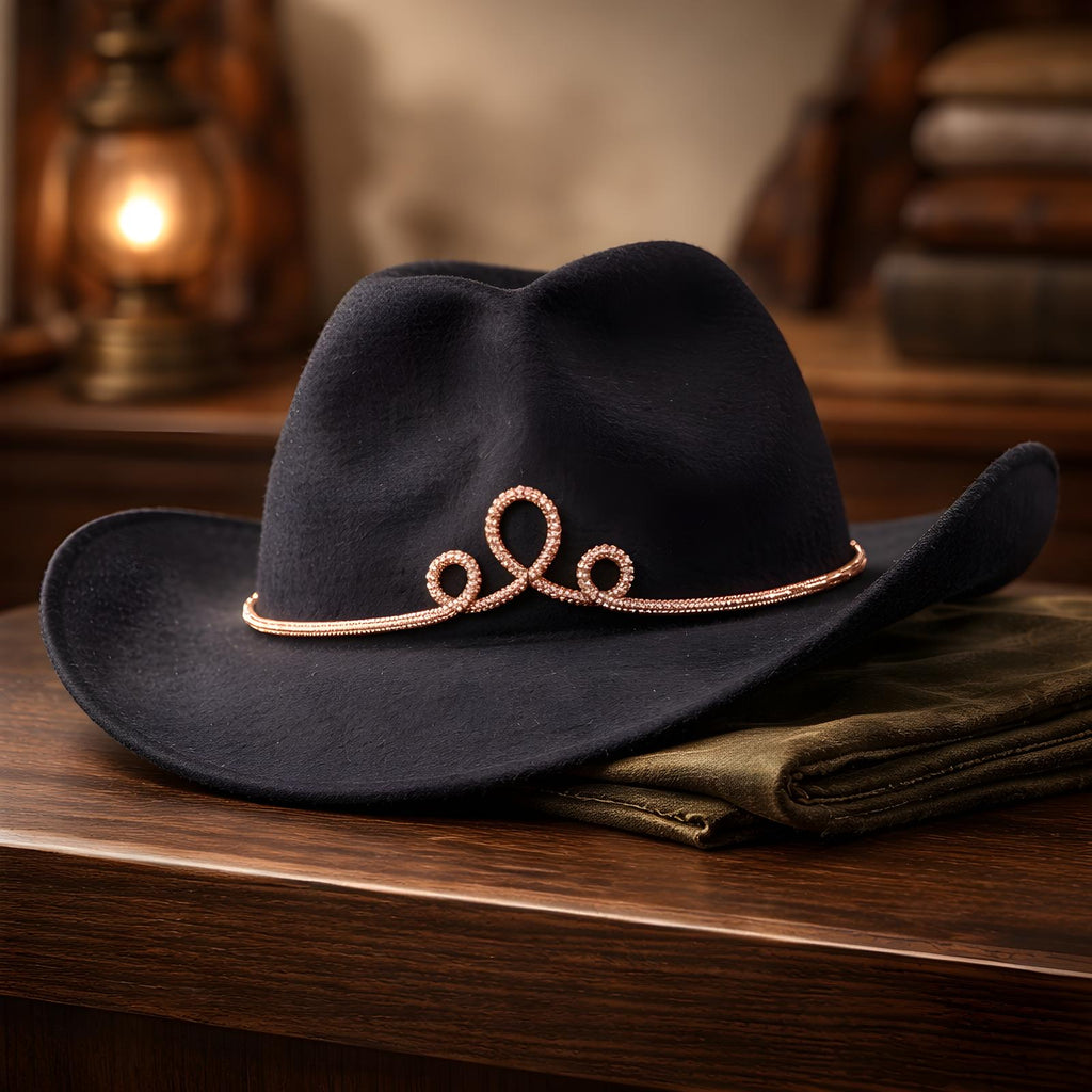 Cowboy in feltro 100% lana con personalizzazione. Colore nero. Made in italy