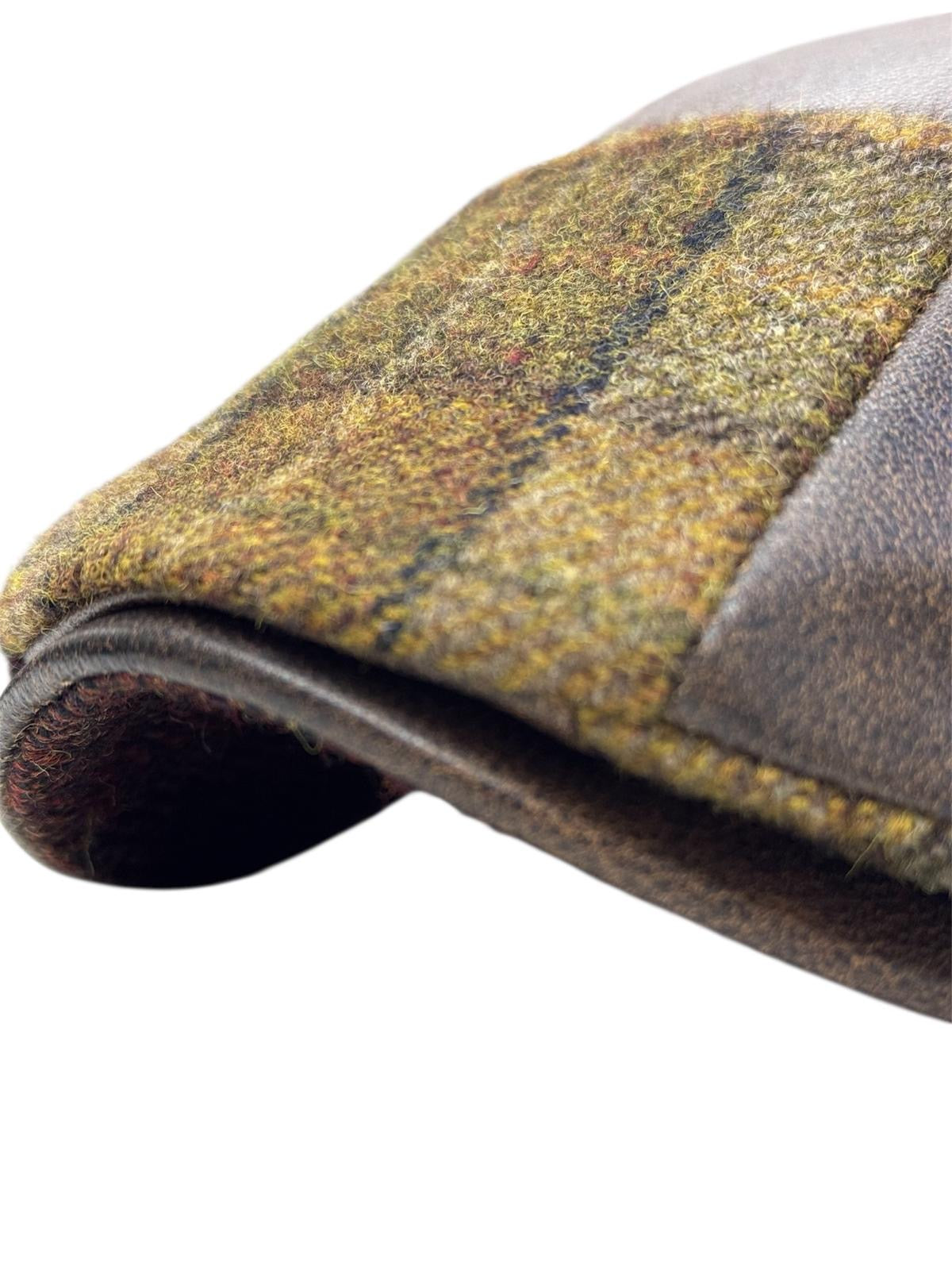 Modello Polo London con fascetta in tessuto patchwork lane shetland e vera pelle