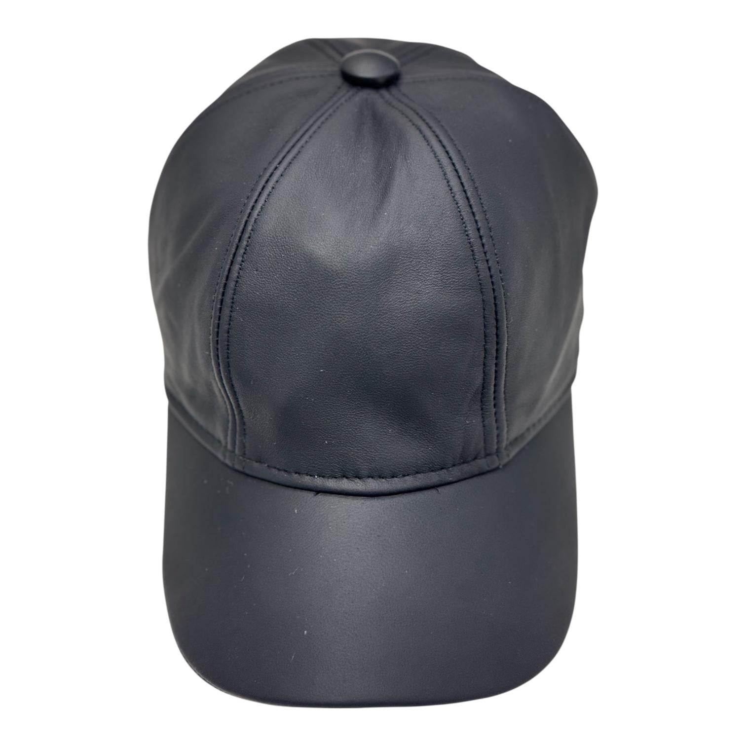 Modello baseball wool in pelle nappa waterproof nera e inserto posteriore in lana