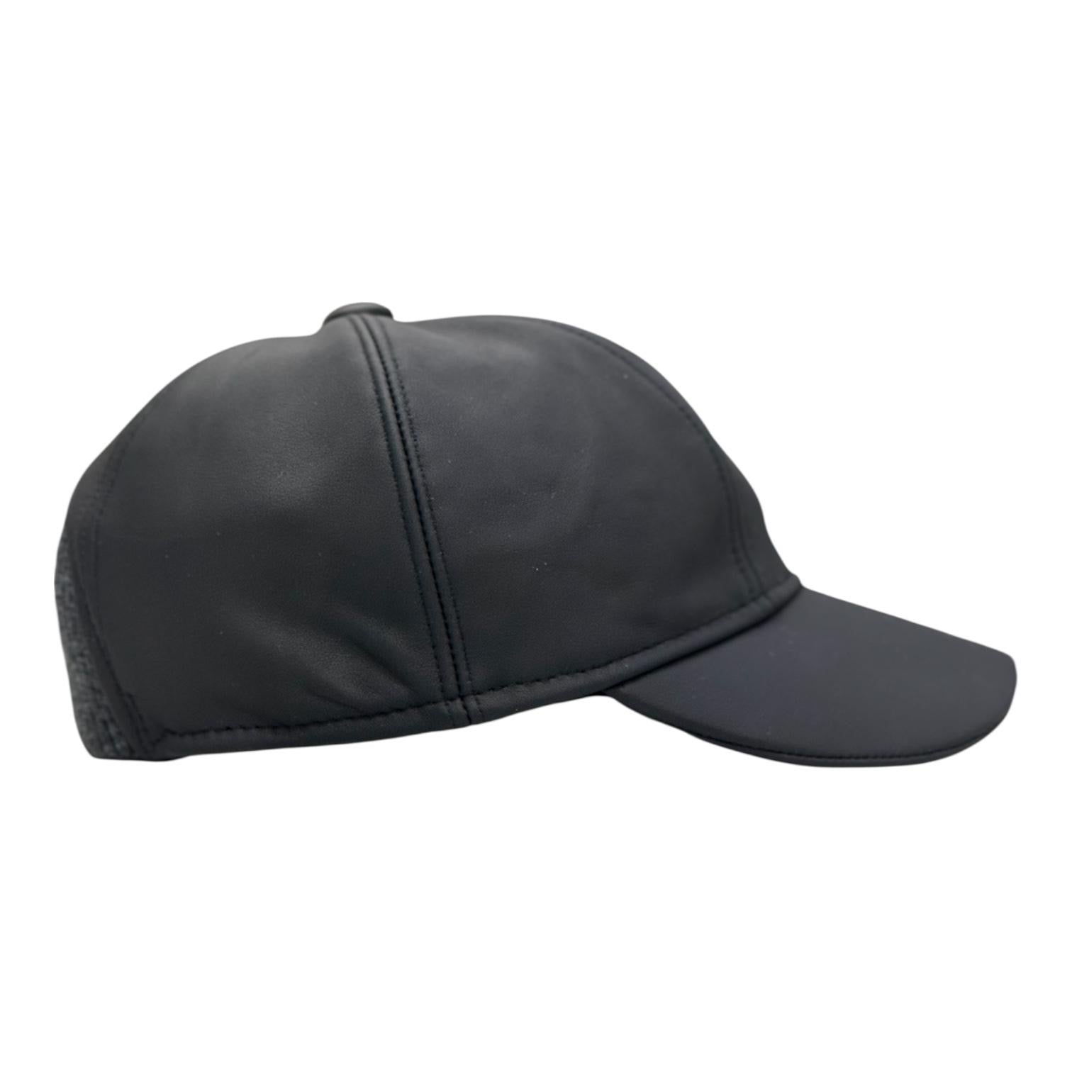 Modello baseball wool in pelle nappa waterproof nera e inserto posteriore in lana