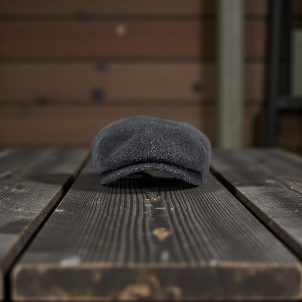 Modello Derry ottopezzi stile irlandese più abbondante in pregiato tessuto Cashmere grigio antracite morbidissimo